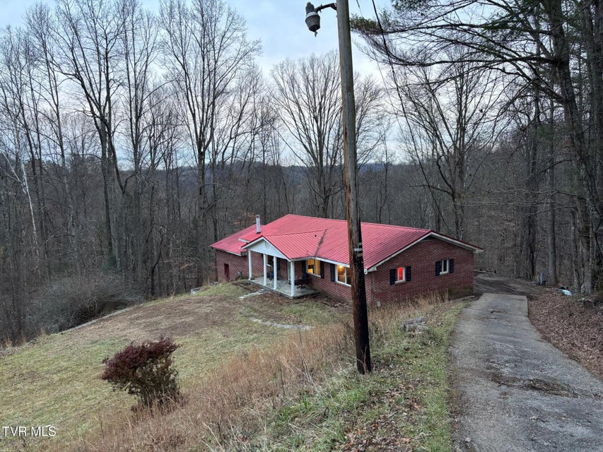 Photo #27: 358 Wagon Trail