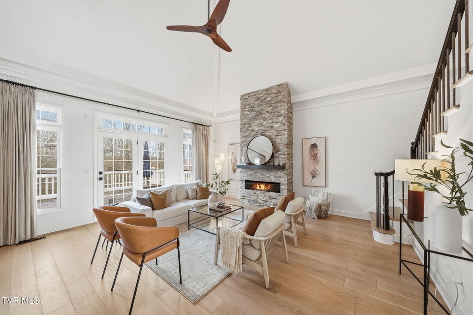 Photo #10: 112 Black Thorn Drive