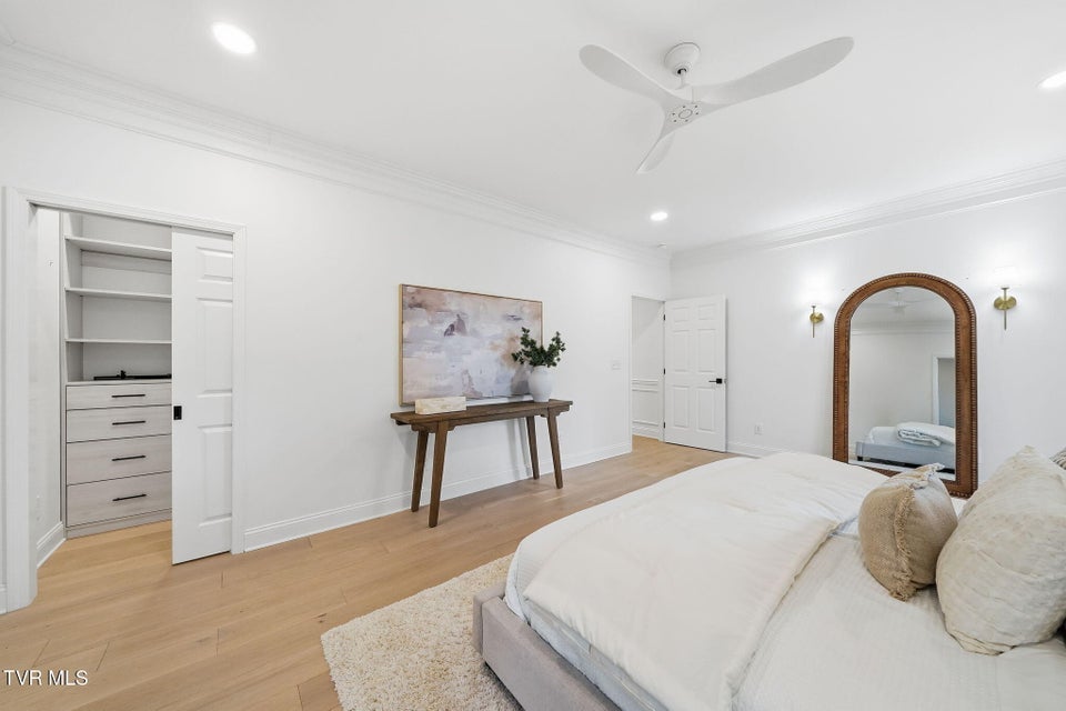 Photo #17: 112 Black Thorn Drive