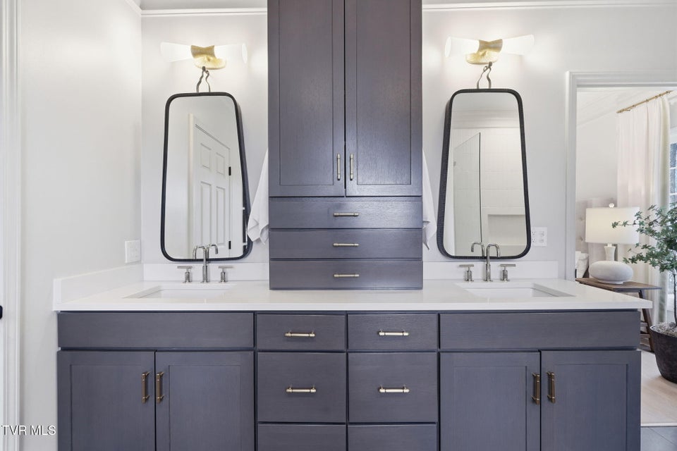 Photo #20: 112 Black Thorn Drive