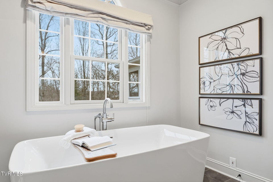 Photo #21: 112 Black Thorn Drive