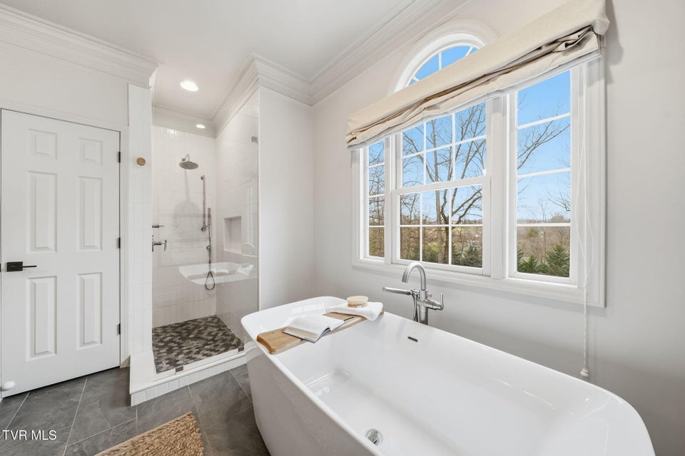 Photo #22: 112 Black Thorn Drive