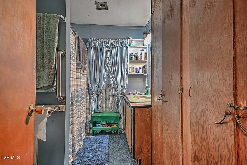 Photo #46: 241 & 235 Shipley Ferry Road