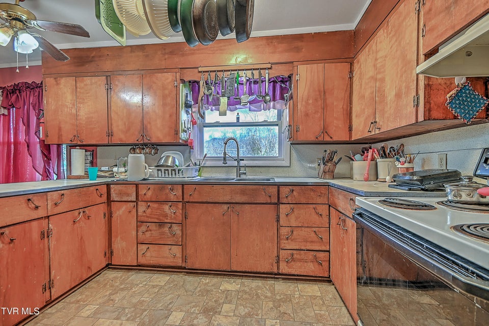 Photo #35: 241 & 235 Shipley Ferry Road