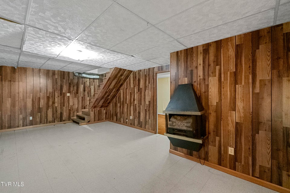 Photo #31: 210 Sioux Trail