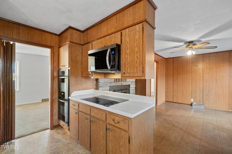 Photo #19: 210 Sioux Trail