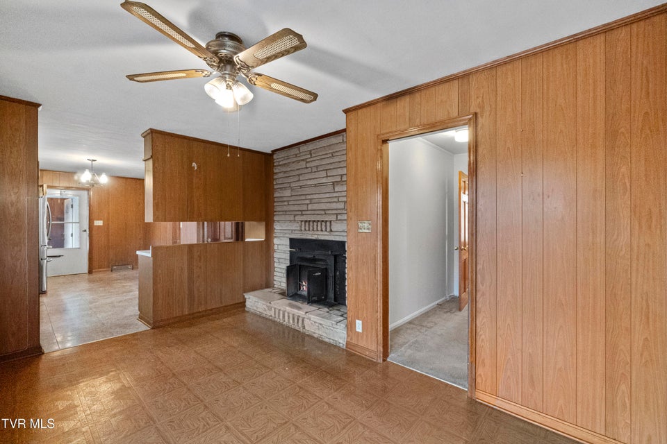 Photo #18: 210 Sioux Trail