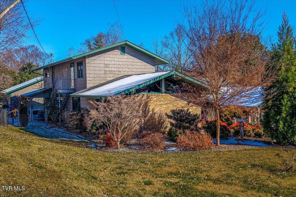 Photo #48: 112 Spruce Street