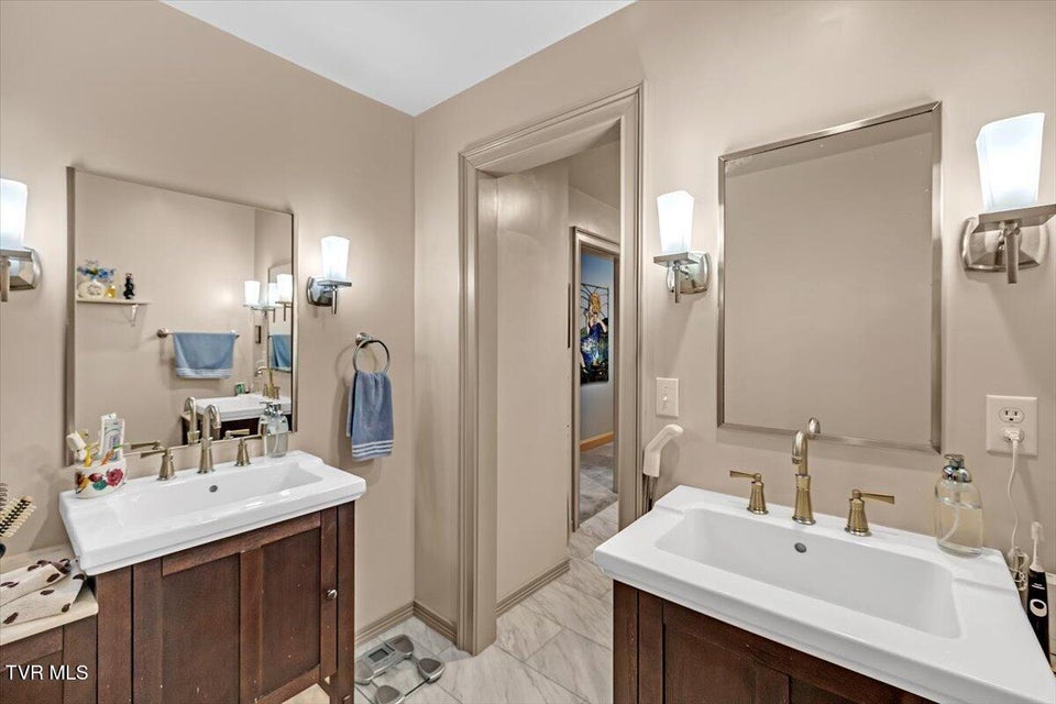 Photo #34: 112 Spruce Street