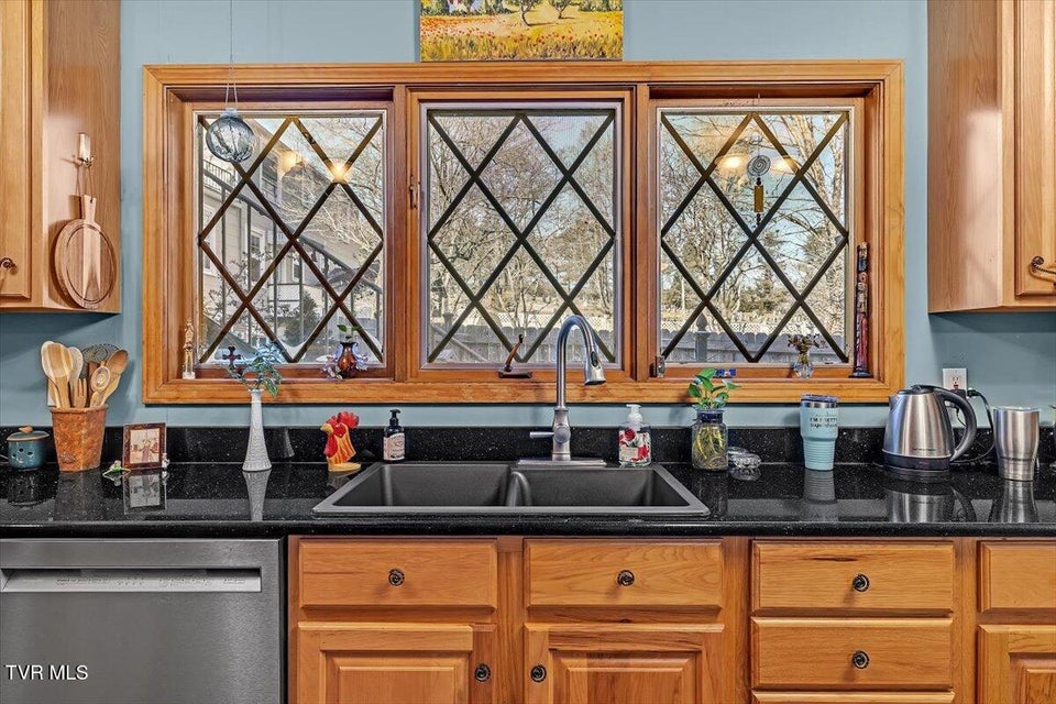 Photo #18: 112 Spruce Street