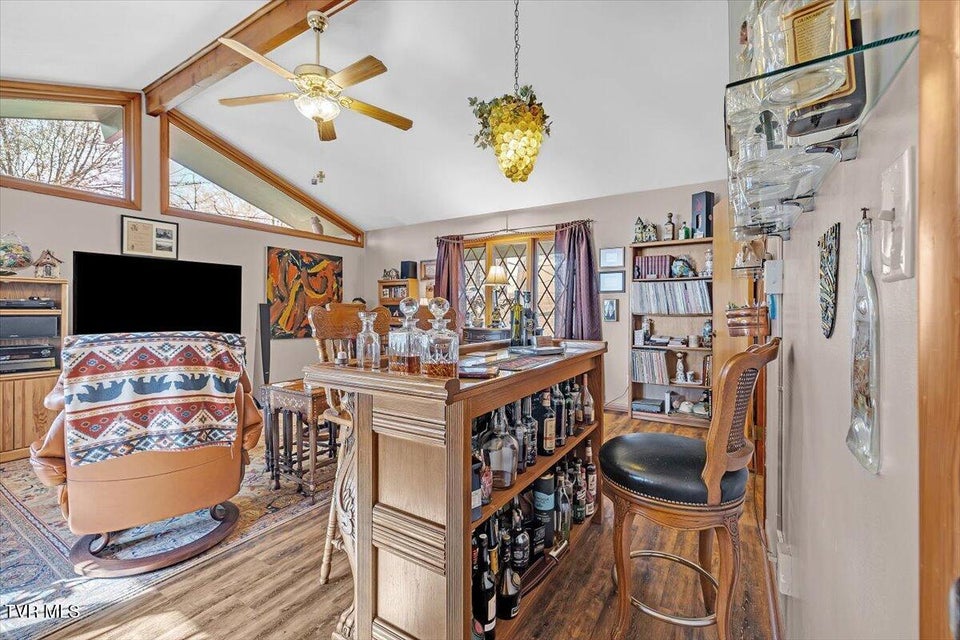 Photo #11: 112 Spruce Street