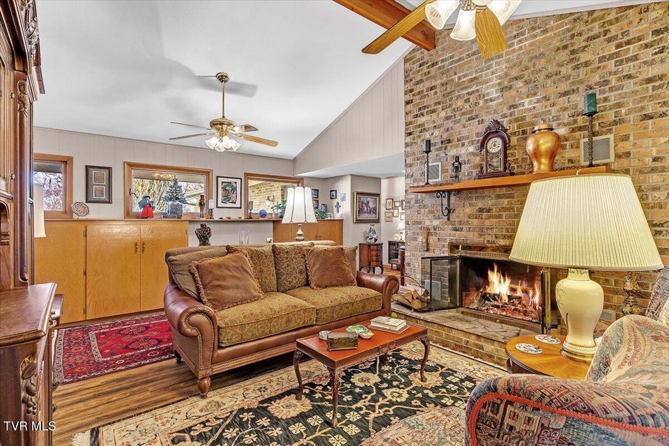 Photo #9: 112 Spruce Street