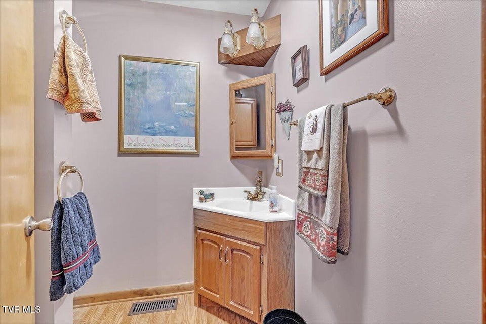 Photo #35: 112 Spruce Street