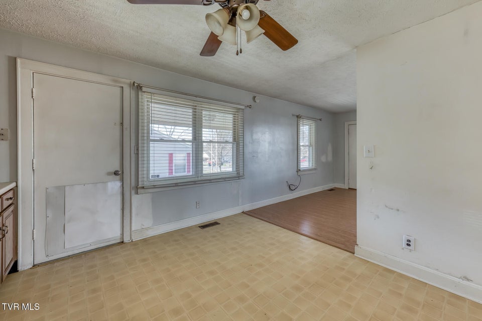 Photo #5: 2222 Windsor Avenue