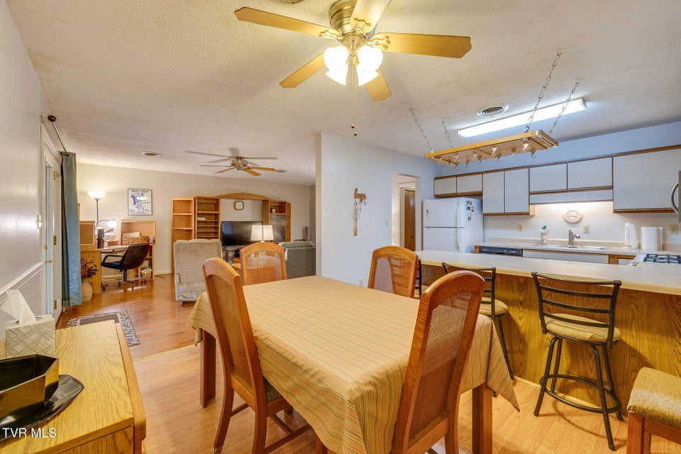 Photo #9: 73 Tulip Grove Circle 