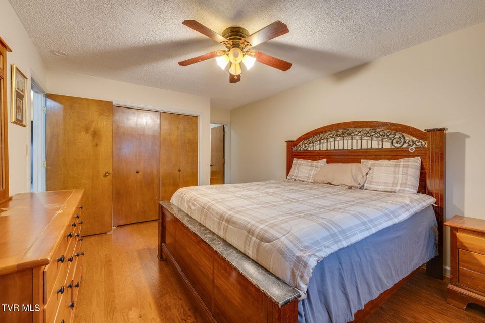 Photo #15: 73 Tulip Grove Circle 