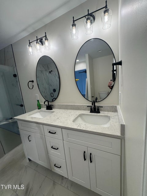 Photo #11: 325 Ty'S Place