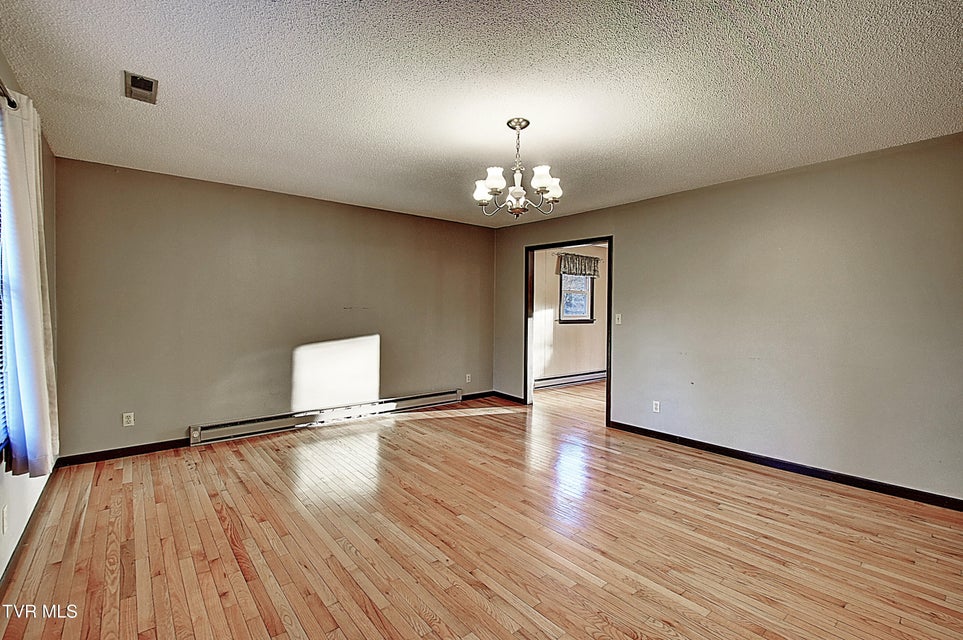 Photo #9: 114 Revere Circle