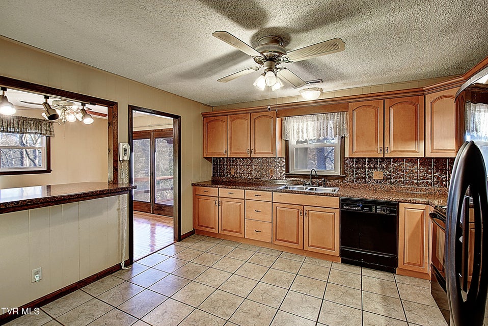 Photo #16: 114 Revere Circle