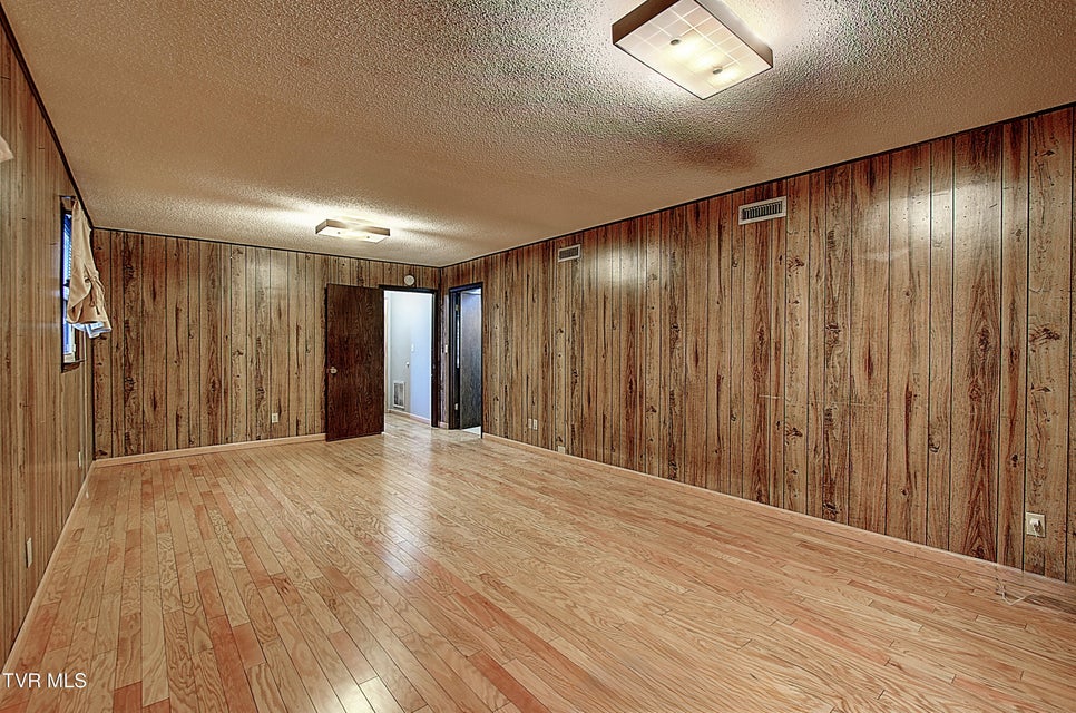 Photo #31: 114 Revere Circle