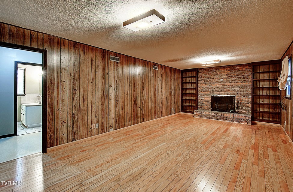 Photo #32: 114 Revere Circle