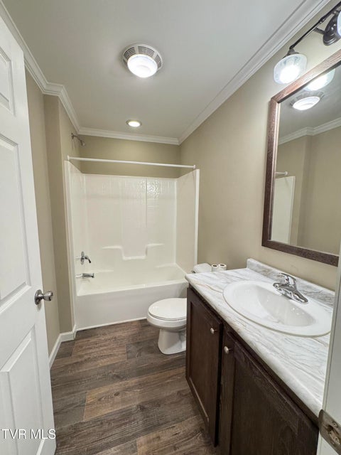 Photo #44: 2210 Carter Street