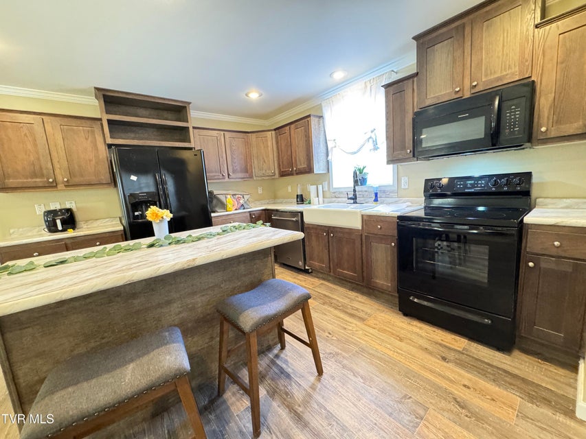 Photo #21: 2210 Carter Street