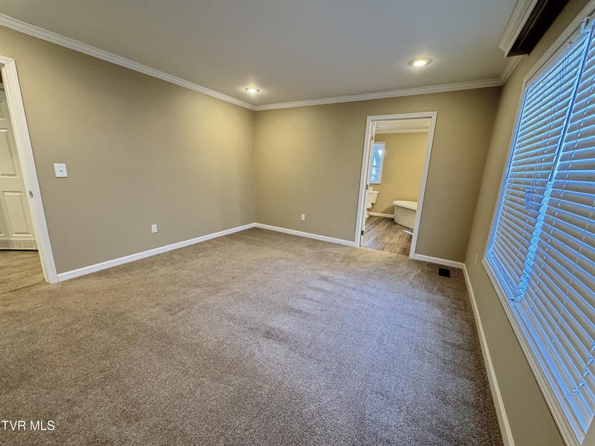 Photo #34: 2210 Carter Street