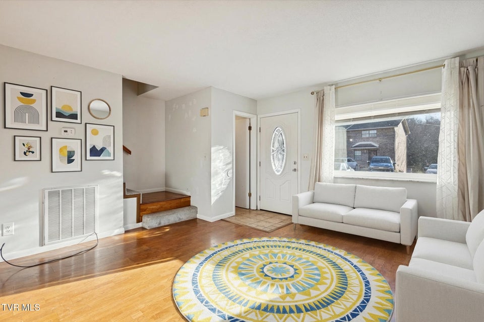 Photo #7: 114 Colt Lane