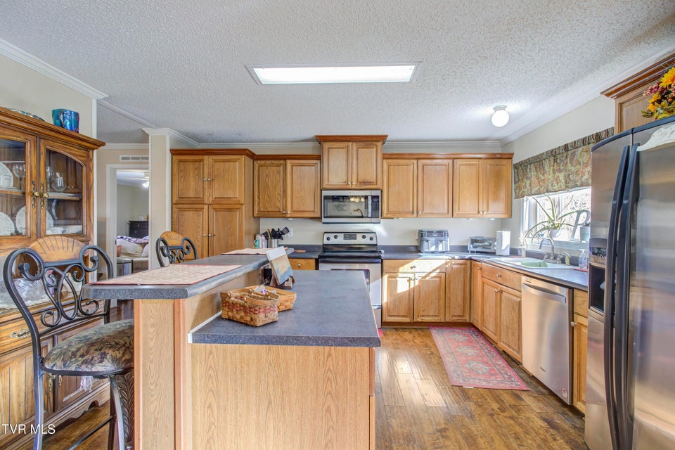 Photo #13: 2294 Island Road