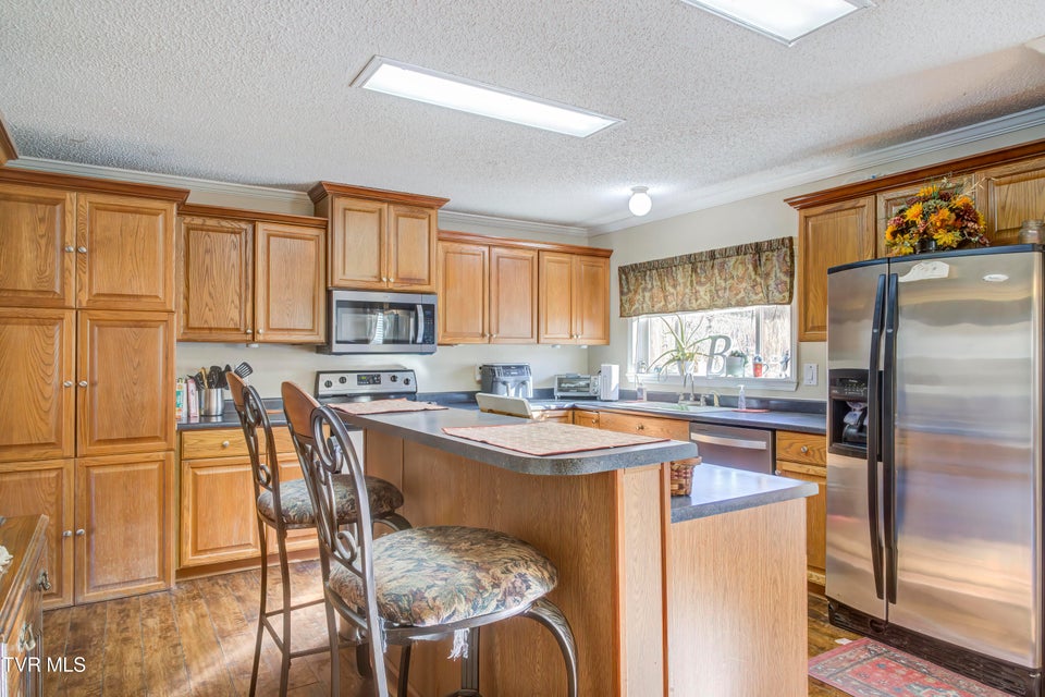 Photo #14: 2294 Island Road