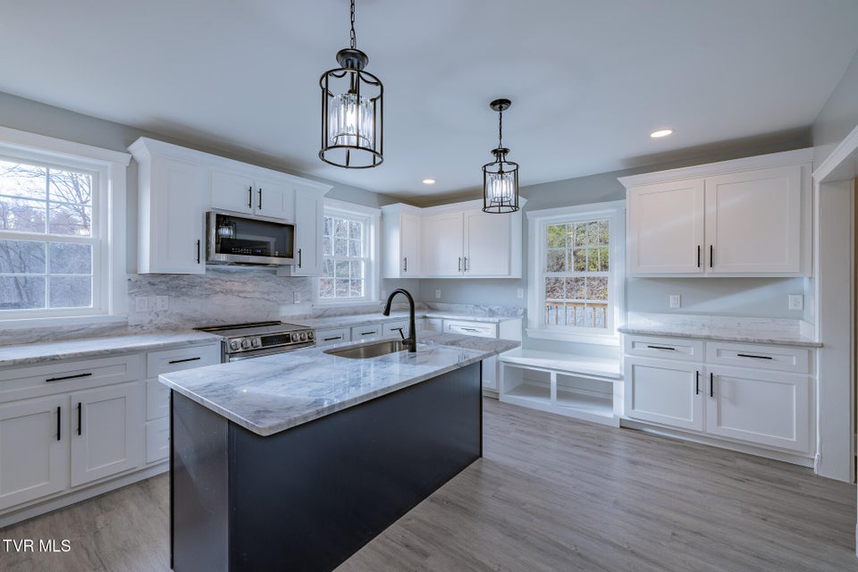 Photo #13: 194 Sparks Road 