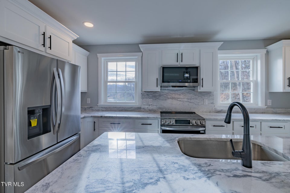 Photo #14: 194 Sparks Road 