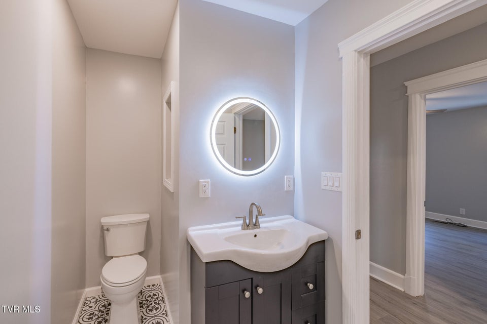 Photo #23: 194 Sparks Road 