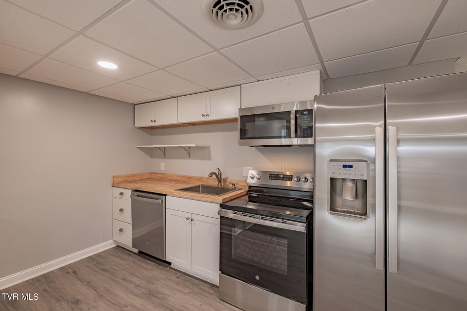 Photo #35: 194 Sparks Road 