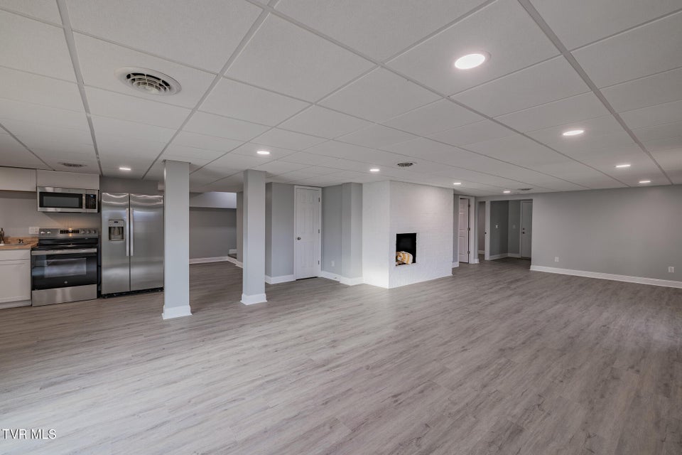 Photo #38: 194 Sparks Road 