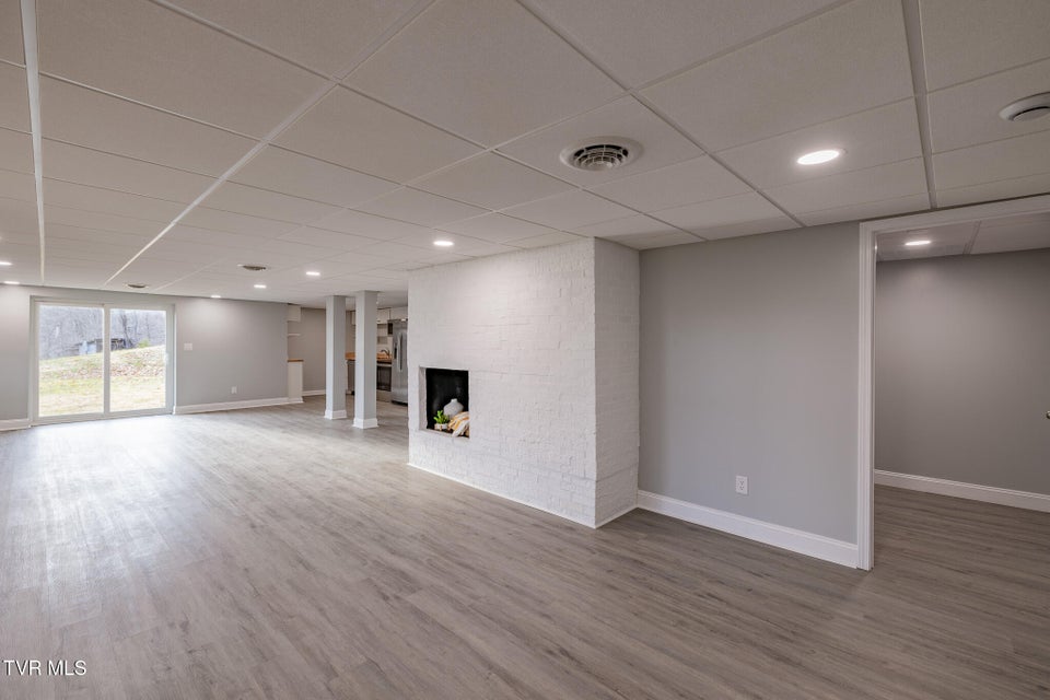 Photo #40: 194 Sparks Road 