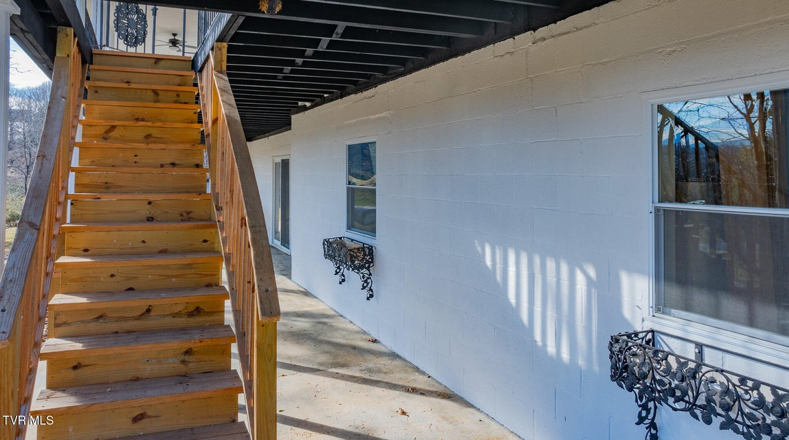 Photo #61: 194 Sparks Road 