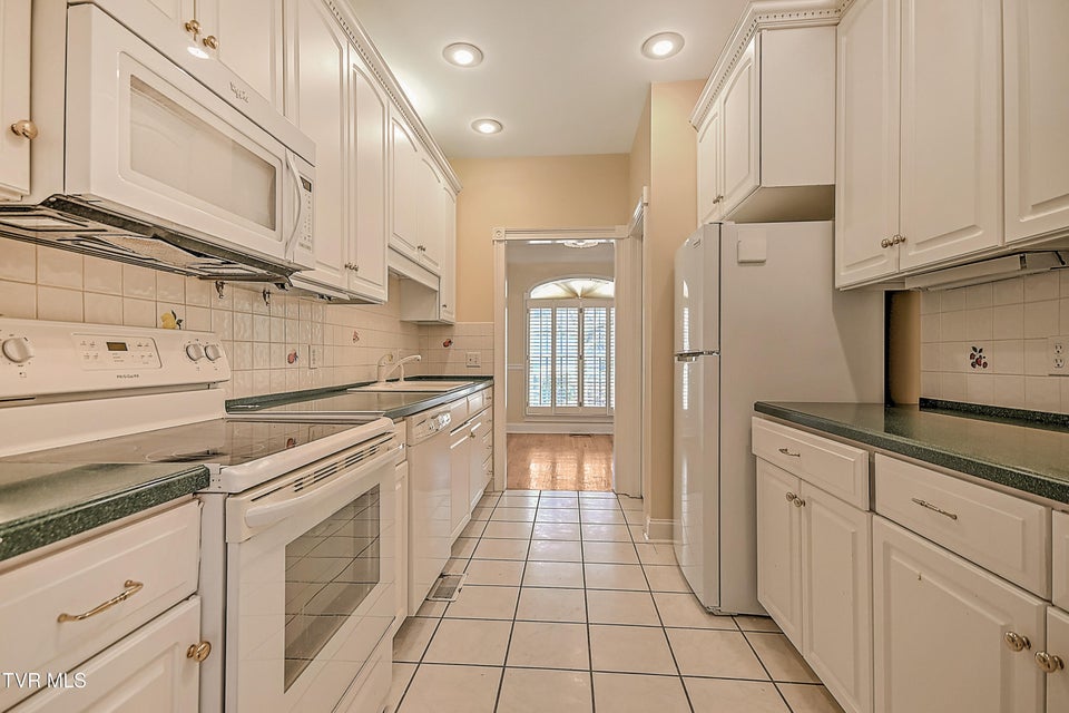 Photo #9: 1705 Birchfield Pvt Ct Court