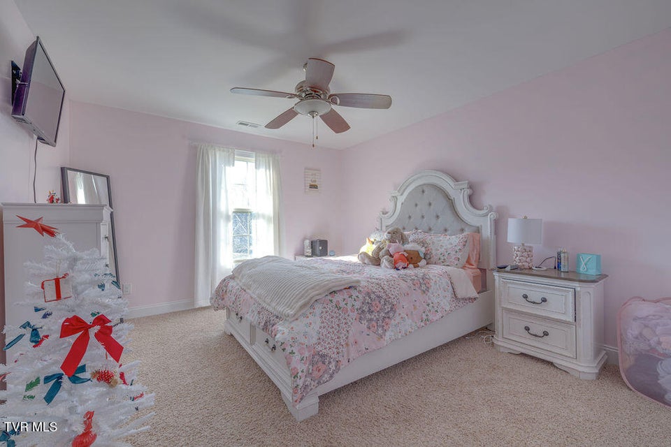 Photo #33: 1024 Little Shadden Way
