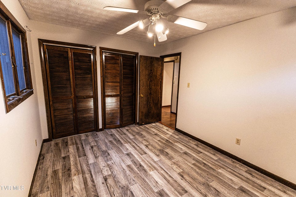 Photo #31: 316 Shawnee Avenue