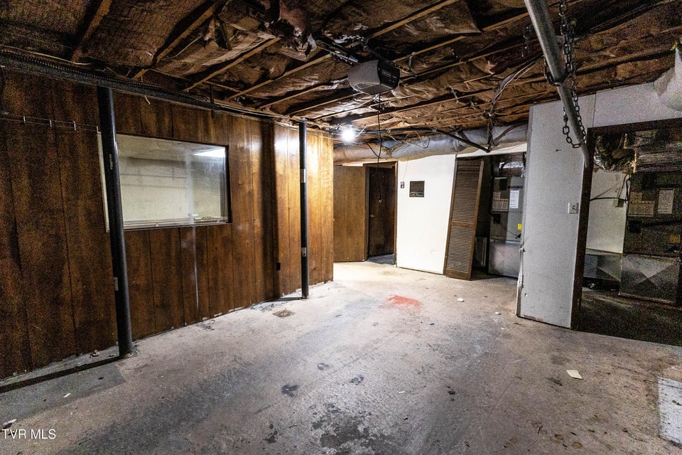 Photo #75: 316 Shawnee Avenue