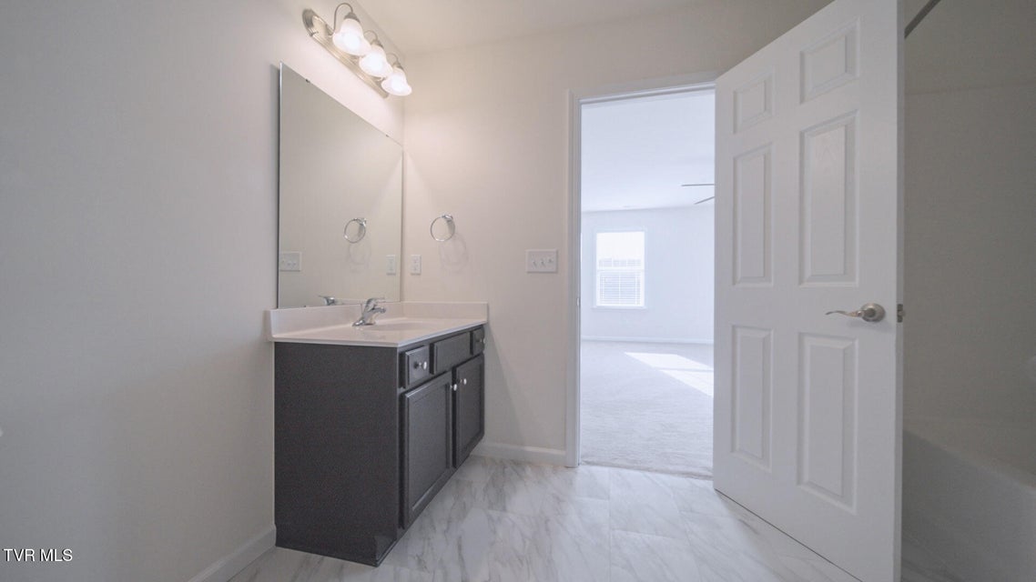 Photo #45: 619 Suffolk Road