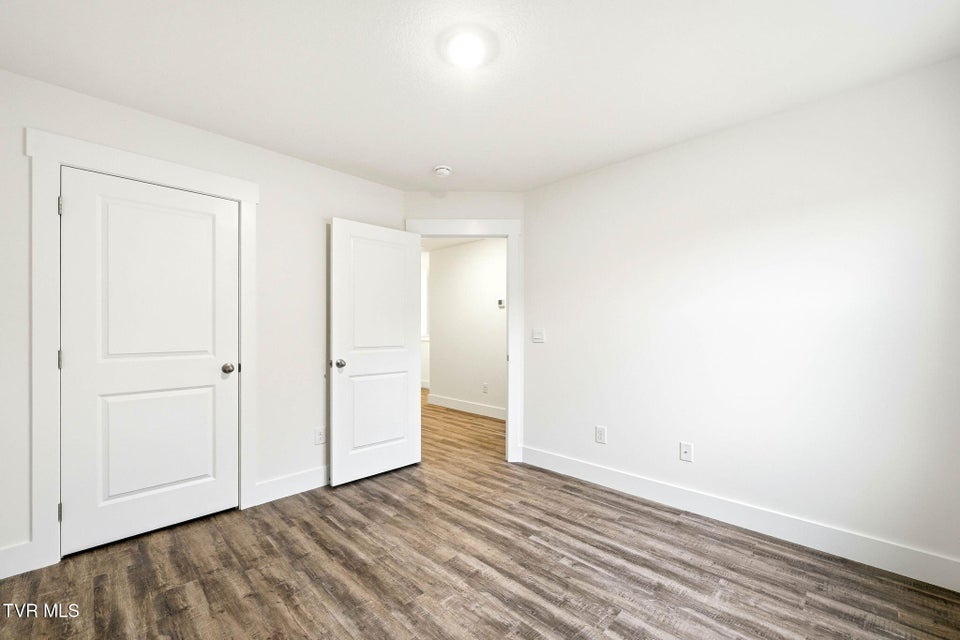 Photo #15: 1153 Wenna Way 