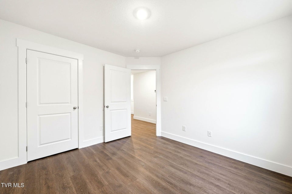 Photo #17: 1157 Wenna Way 