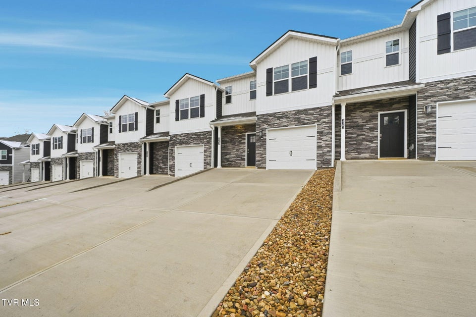 Photo #2: 1157 Wenna Way 