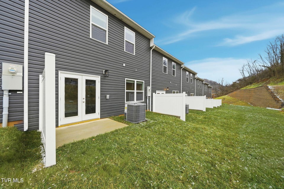 Photo #26: 1157 Wenna Way 