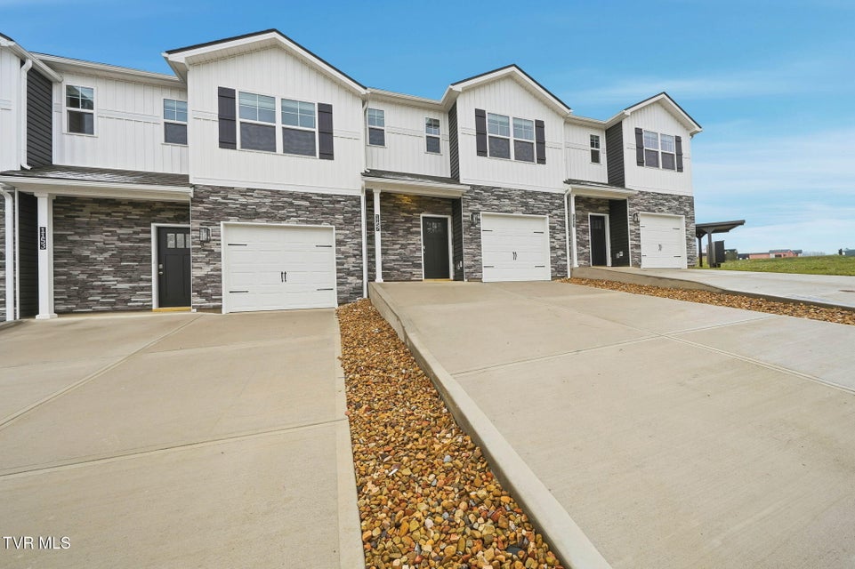 Photo #3: 1157 Wenna Way 