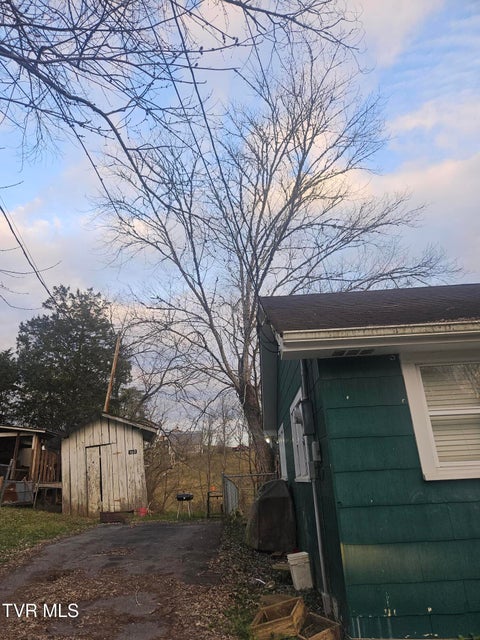 Photo #3: 160 Cherokee Drive