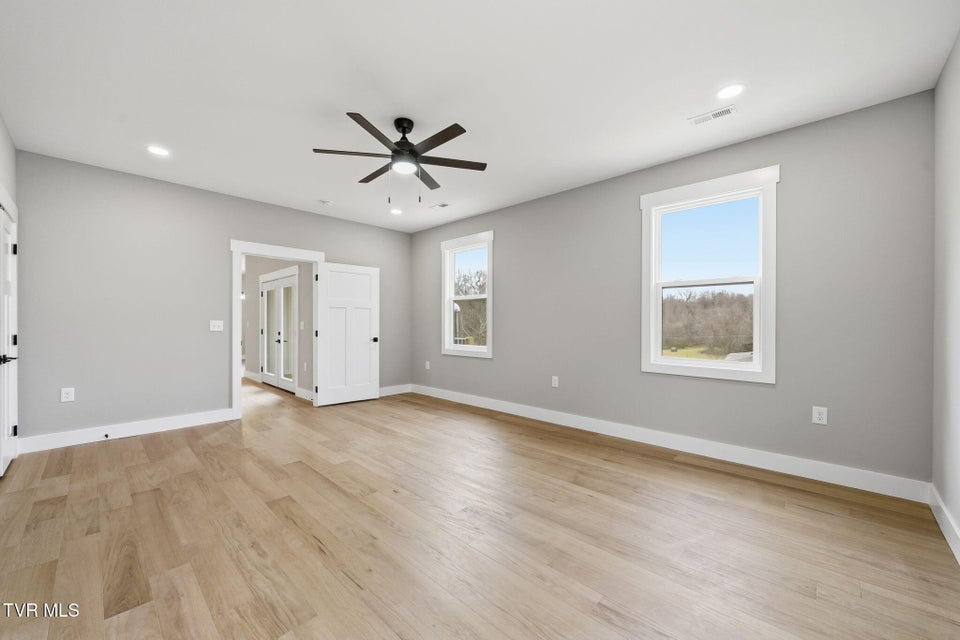 Photo #18: 337 Ty'S Place